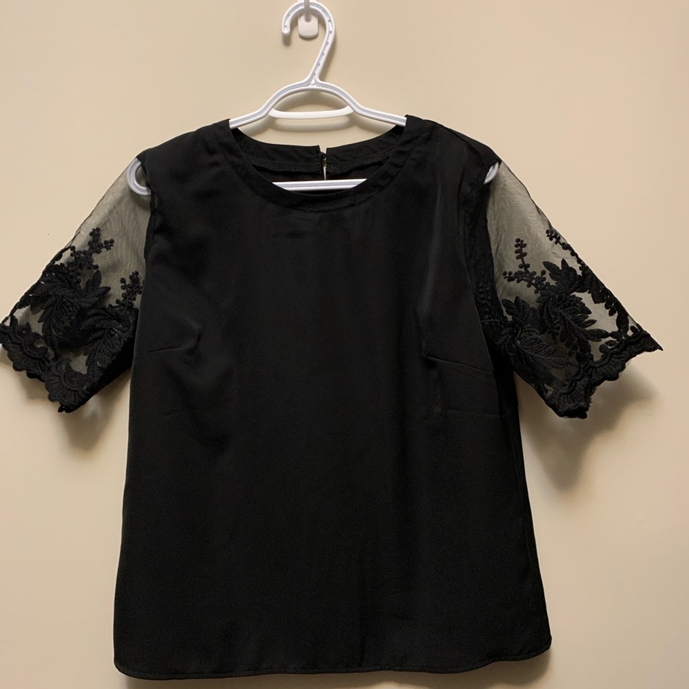 Lace On Mesh Shouldered Blouse